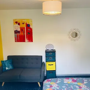 Independant,calme A 2 Pas Du Centre Appartement Lannion